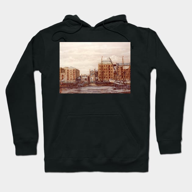 THE MAYFLOWER PUB, ROTHERHITHE, LONDON Hoodie by MackenzieTar